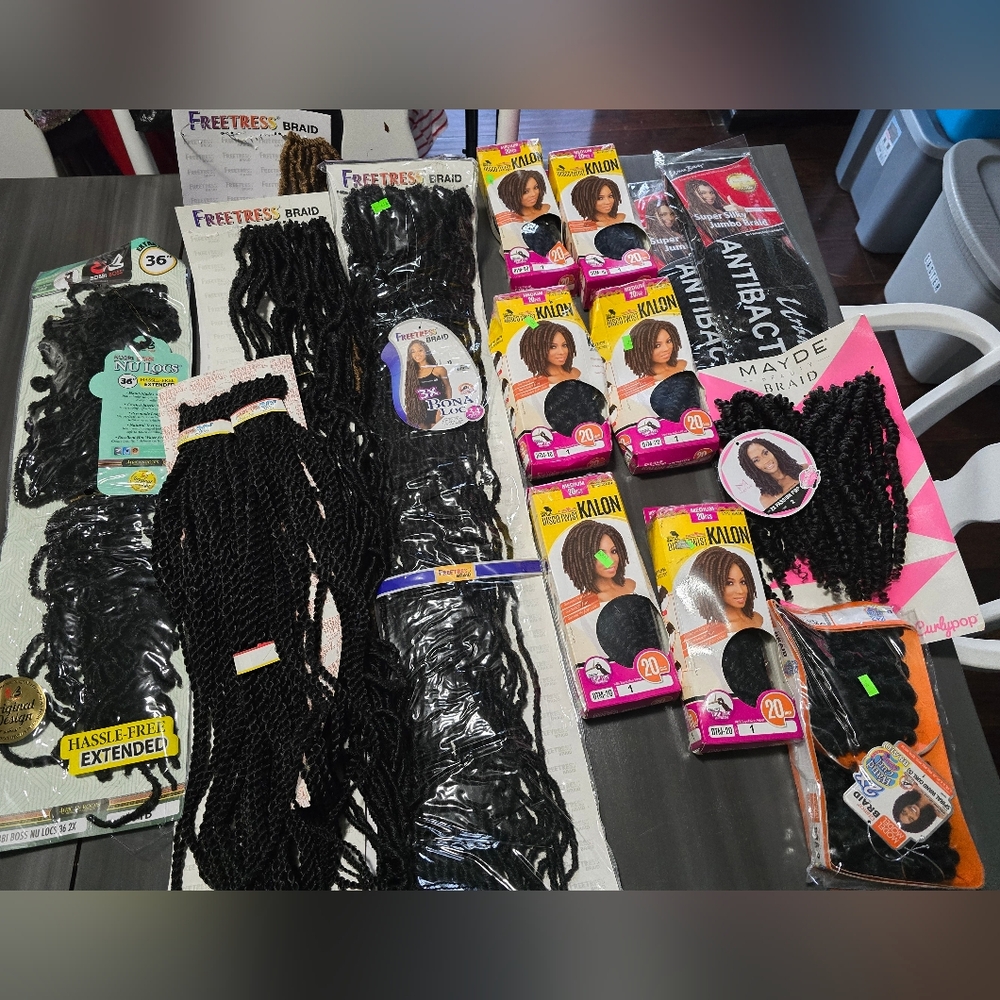 Huge Lot Of Hair Extensions Crochet Braids Some Opened Some New But Super Cheap!